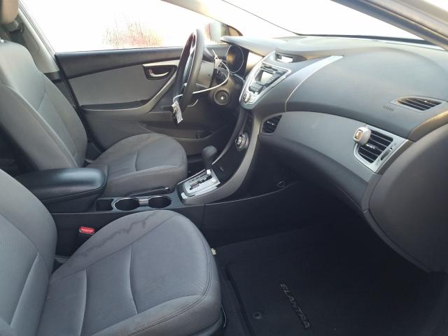 Photo 4 VIN: 5NPDH4AE6CH097479 - HYUNDAI ELANTRA GL 