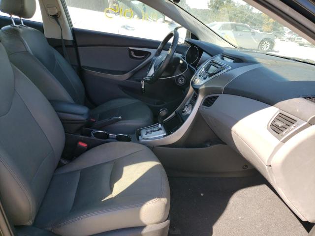 Photo 4 VIN: 5NPDH4AE6CH100302 - HYUNDAI ELANTRA GL 