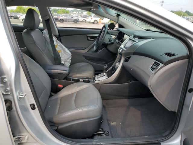 Photo 6 VIN: 5NPDH4AE6CH106228 - HYUNDAI ELANTRA GL 