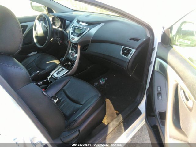 Photo 4 VIN: 5NPDH4AE6CH111655 - HYUNDAI ELANTRA 