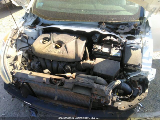 Photo 9 VIN: 5NPDH4AE6CH111655 - HYUNDAI ELANTRA 