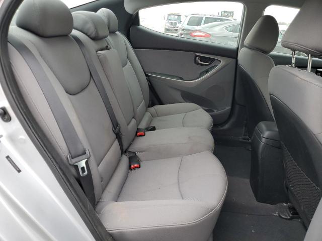 Photo 9 VIN: 5NPDH4AE6CH123241 - HYUNDAI ELANTRA 