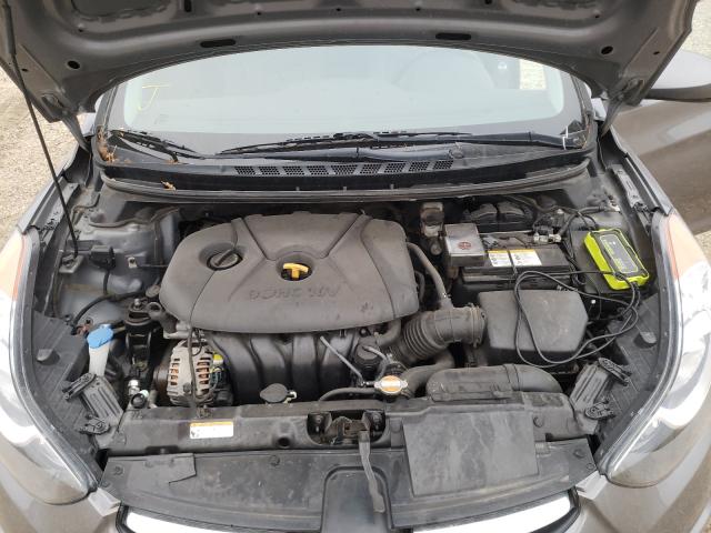 Photo 6 VIN: 5NPDH4AE6CH128200 - HYUNDAI ELANTRA GL 