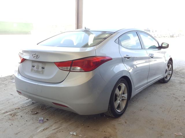 Photo 3 VIN: 5NPDH4AE6CH138306 - HYUNDAI ELANTRA GL 