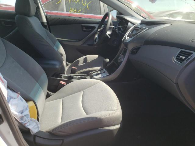 Photo 4 VIN: 5NPDH4AE6CH139679 - HYUNDAI ELANTRA GL 