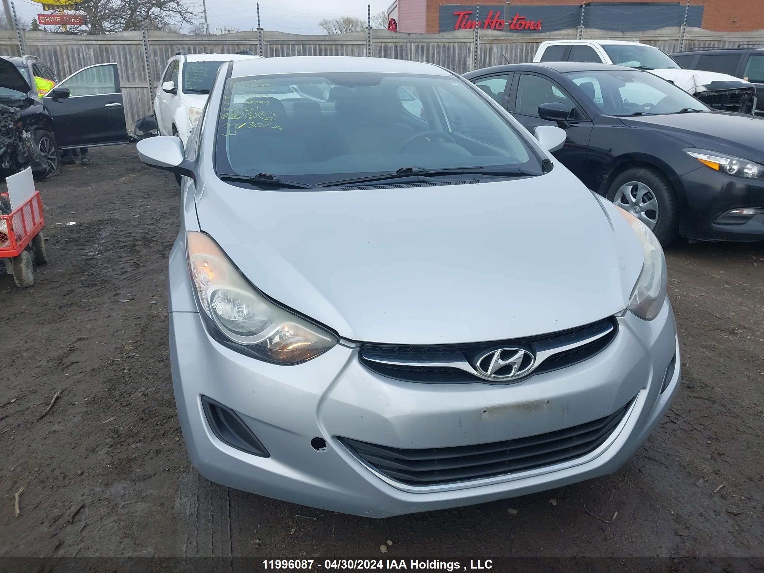 Photo 11 VIN: 5NPDH4AE6CH145983 - HYUNDAI ELANTRA 