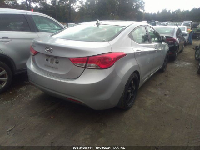 Photo 3 VIN: 5NPDH4AE6CH150245 - HYUNDAI ELANTRA 