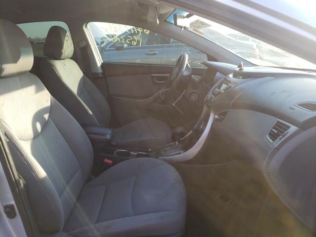 Photo 4 VIN: 5NPDH4AE6DH176619 - HYUNDAI ELANTRA GL 