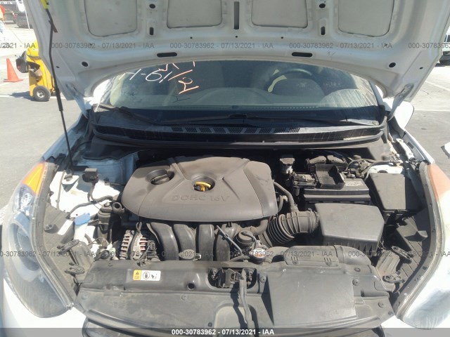 Photo 9 VIN: 5NPDH4AE6DH195784 - HYUNDAI ELANTRA 