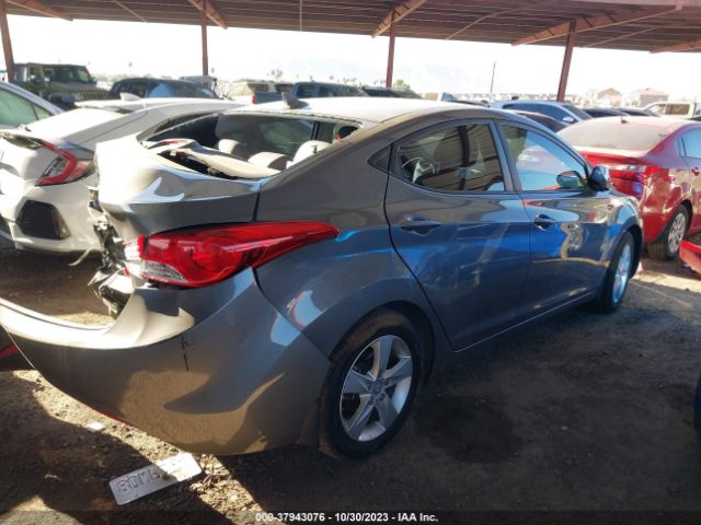 Photo 3 VIN: 5NPDH4AE6DH196188 - HYUNDAI ELANTRA 