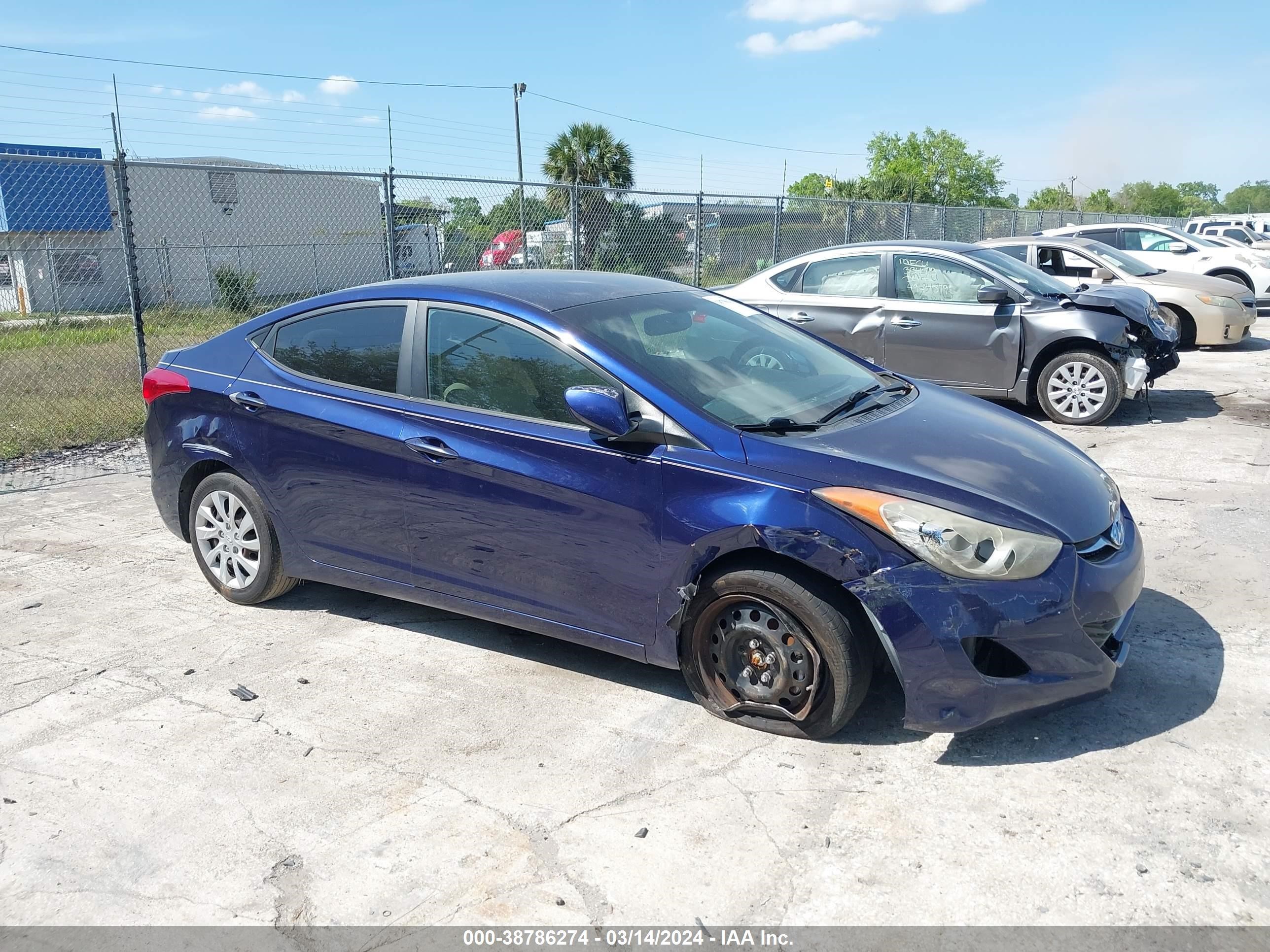 Photo 5 VIN: 5NPDH4AE6DH208548 - TOYOTA CAMRY 