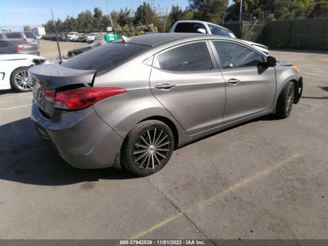 Photo 3 VIN: 5NPDH4AE6DH228783 - HYUNDAI ELANTRA 