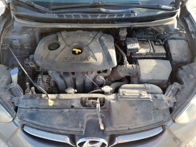 Photo 6 VIN: 5NPDH4AE6DH242828 - HYUNDAI ELANTRA GL 