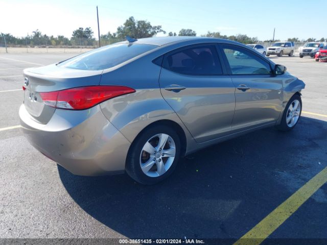 Photo 3 VIN: 5NPDH4AE6DH269382 - HYUNDAI ELANTRA 