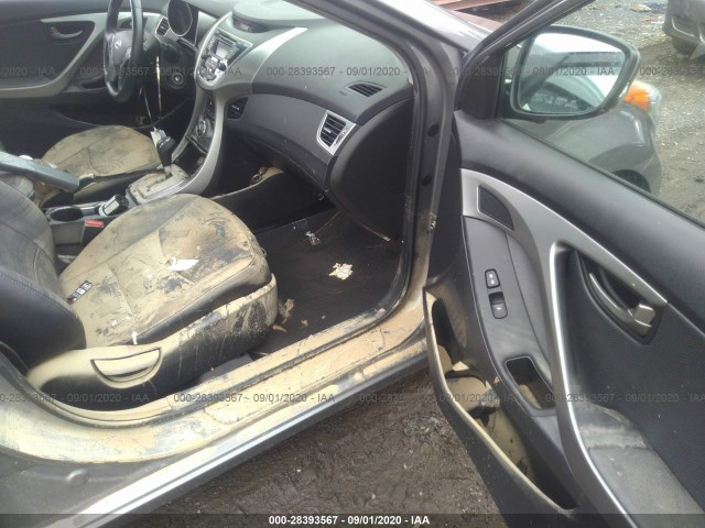 Photo 4 VIN: 5NPDH4AE6DH288031 - HYUNDAI ELANTRA 