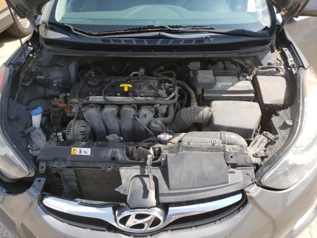 Photo 6 VIN: 5NPDH4AE6DH295450 - HYUNDAI ELANTRA GL 