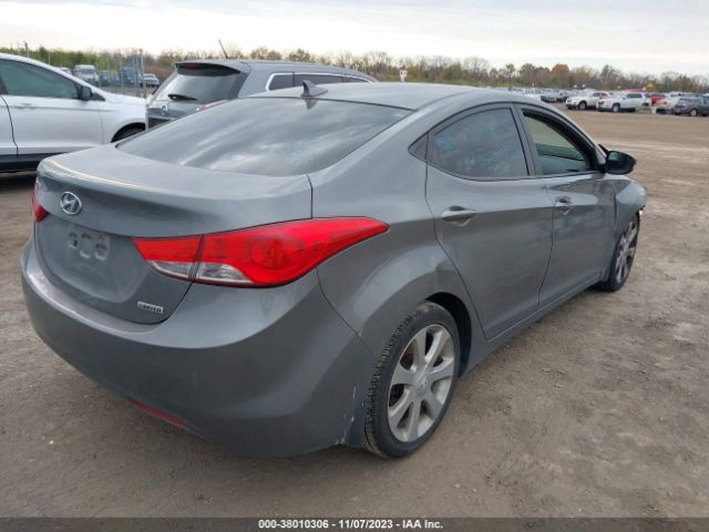 Photo 3 VIN: 5NPDH4AE6DH305992 - HYUNDAI ELANTRA 