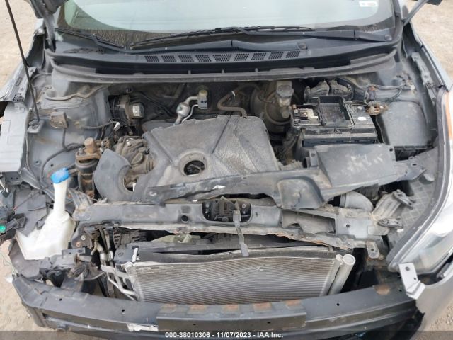 Photo 9 VIN: 5NPDH4AE6DH305992 - HYUNDAI ELANTRA 