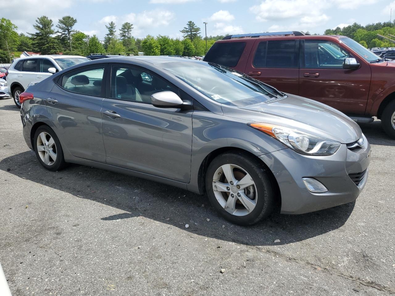 Photo 3 VIN: 5NPDH4AE6DH309945 - HYUNDAI ELANTRA 