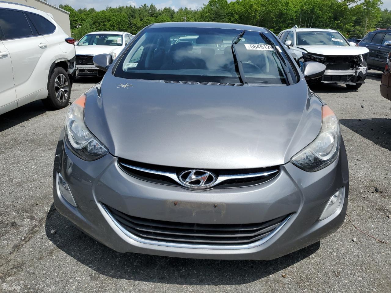 Photo 4 VIN: 5NPDH4AE6DH309945 - HYUNDAI ELANTRA 