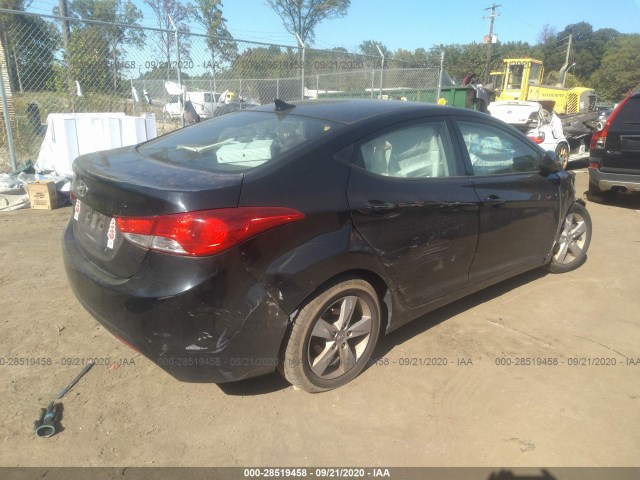 Photo 3 VIN: 5NPDH4AE6DH328995 - HYUNDAI ELANTRA 