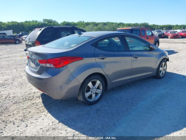 Photo 3 VIN: 5NPDH4AE6DH355498 - HYUNDAI ELANTRA 