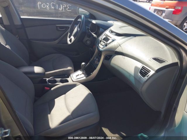 Photo 4 VIN: 5NPDH4AE6DH355498 - HYUNDAI ELANTRA 