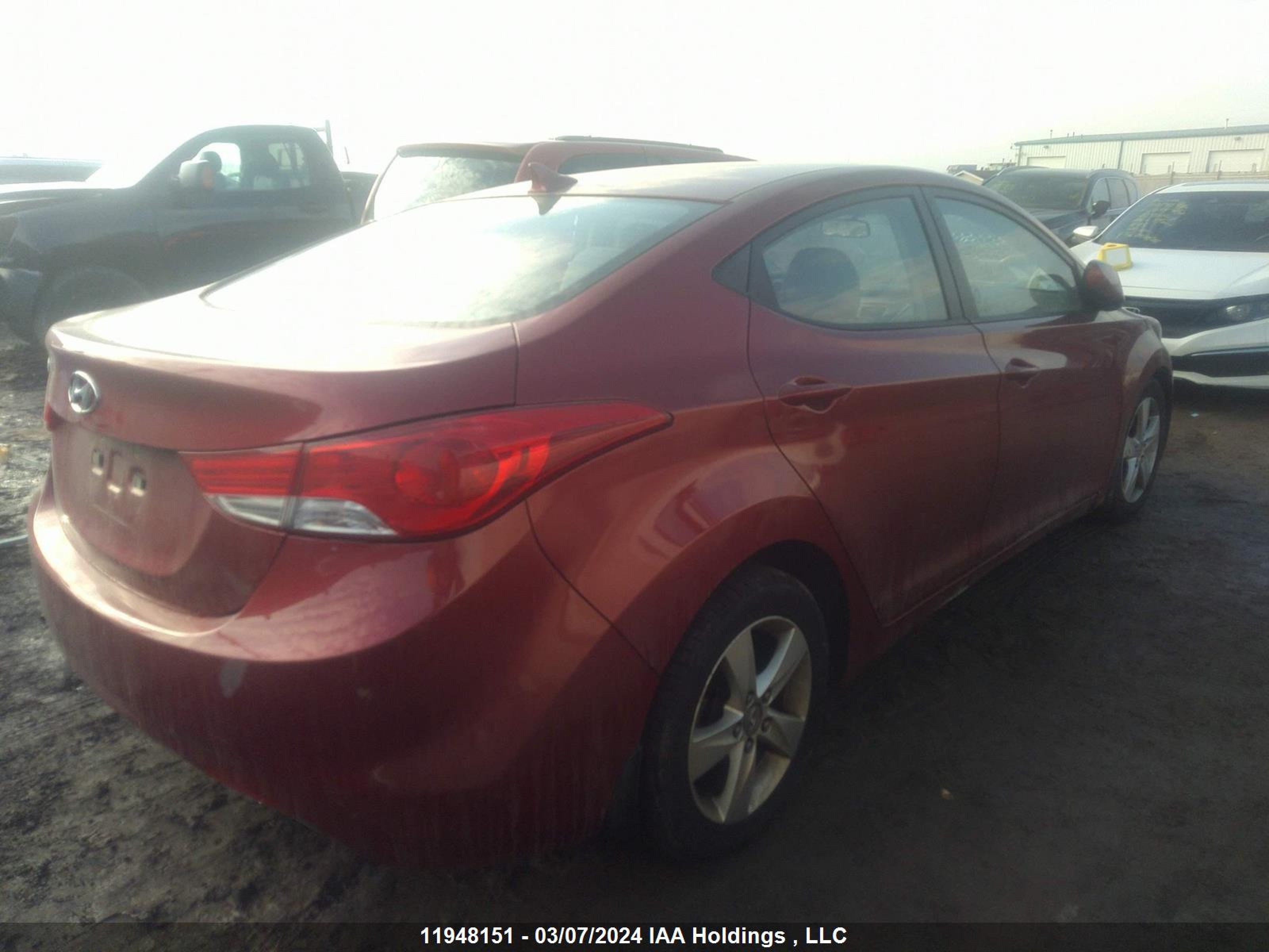 Photo 3 VIN: 5NPDH4AE6DH359633 - HYUNDAI ELANTRA 