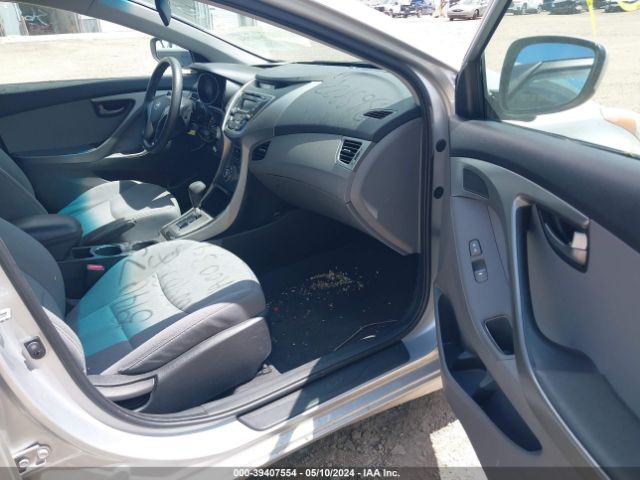 Photo 4 VIN: 5NPDH4AE6DH365822 - HYUNDAI ELANTRA 