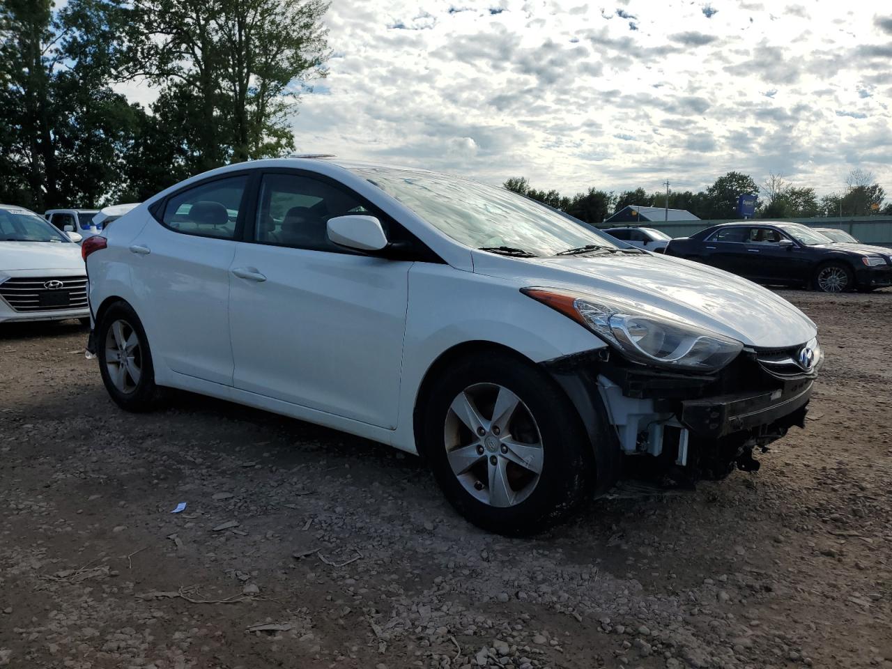 Photo 3 VIN: 5NPDH4AE6DH371040 - HYUNDAI ELANTRA 