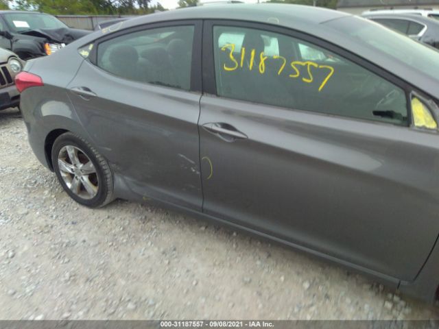 Photo 5 VIN: 5NPDH4AE6DH373726 - HYUNDAI ELANTRA 