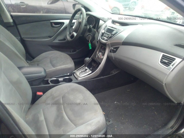 Photo 4 VIN: 5NPDH4AE6DH375170 - HYUNDAI ELANTRA 