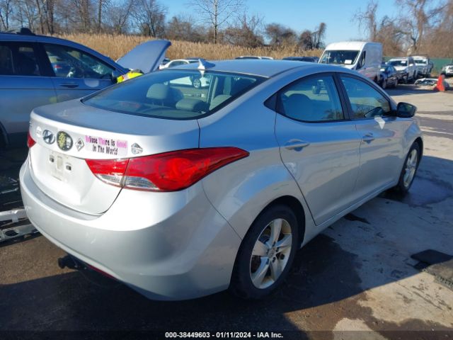 Photo 3 VIN: 5NPDH4AE6DH386072 - HYUNDAI ELANTRA 