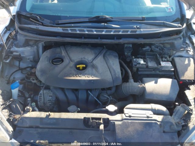 Photo 9 VIN: 5NPDH4AE6DH386072 - HYUNDAI ELANTRA 