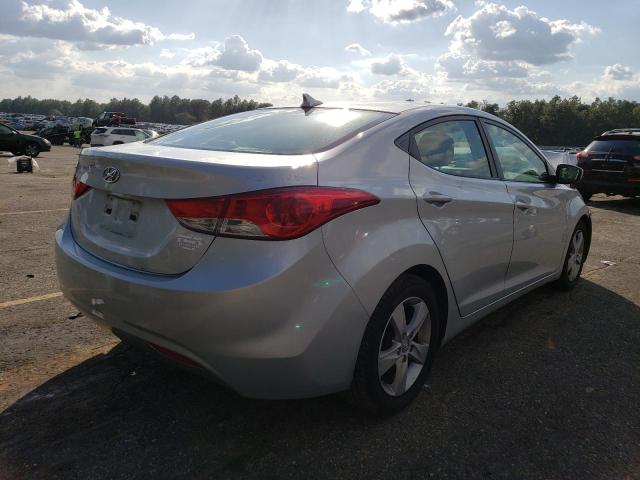 Photo 3 VIN: 5NPDH4AE6DH389263 - HYUNDAI ELANTRA GL 