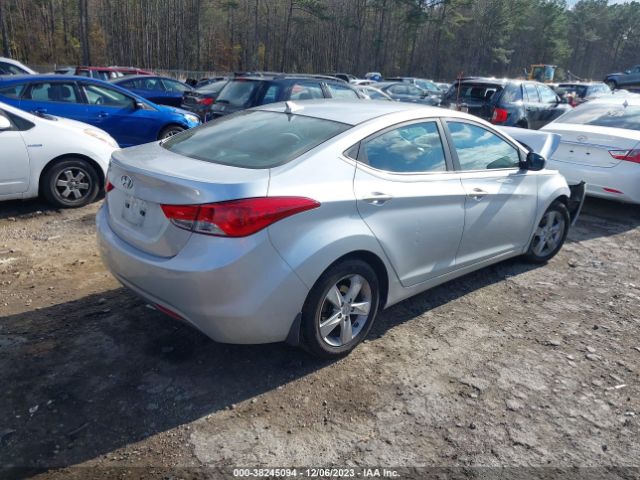 Photo 3 VIN: 5NPDH4AE6DH392115 - HYUNDAI ELANTRA 