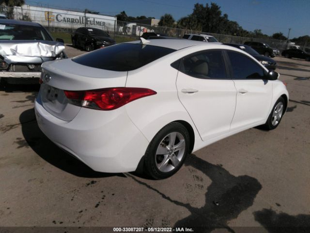 Photo 3 VIN: 5NPDH4AE6DH400648 - HYUNDAI ELANTRA 