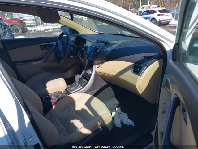 Photo 4 VIN: 5NPDH4AE6DH421144 - HYUNDAI ELANTRA 