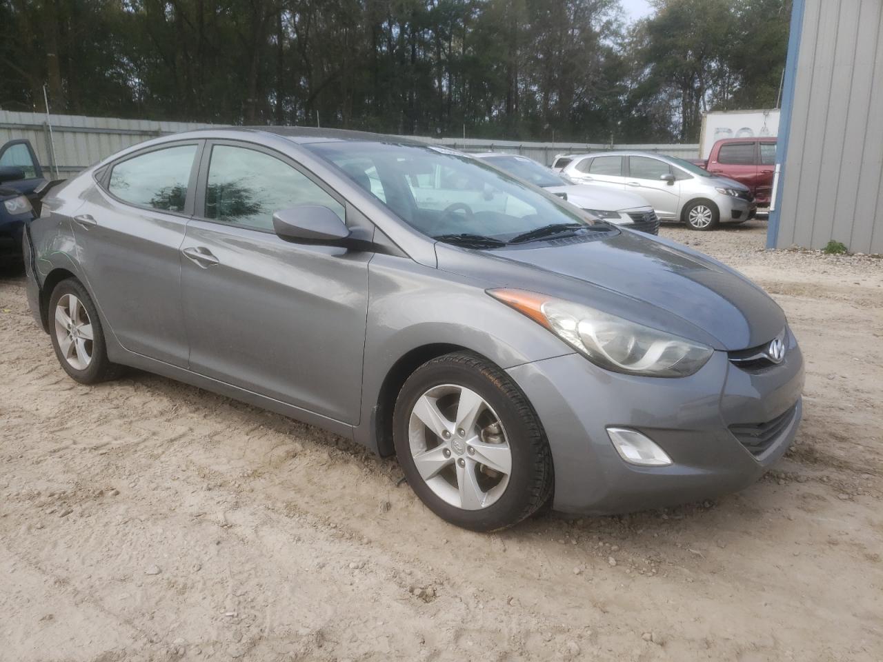 Photo 3 VIN: 5NPDH4AE6DH423248 - HYUNDAI ELANTRA 