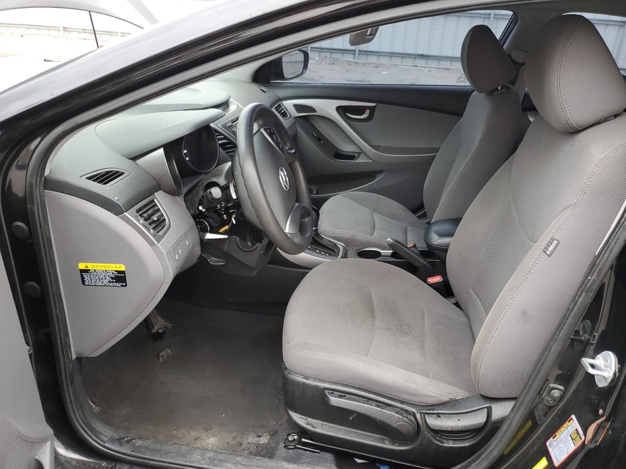 Photo 6 VIN: 5NPDH4AE6EH500587 - HYUNDAI ELANTRA 