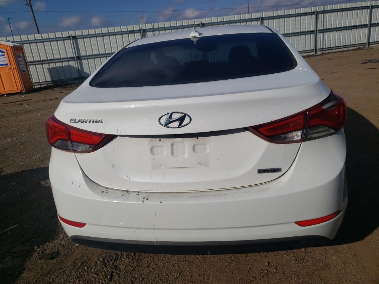 Photo 6 VIN: 5NPDH4AE6EH504140 - HYUNDAI ELANTRA 