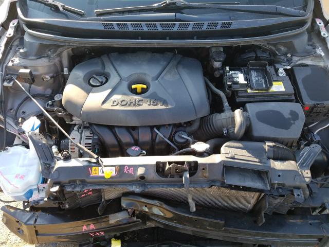 Photo 6 VIN: 5NPDH4AE6EH530947 - HYUNDAI ELANTRA SE 