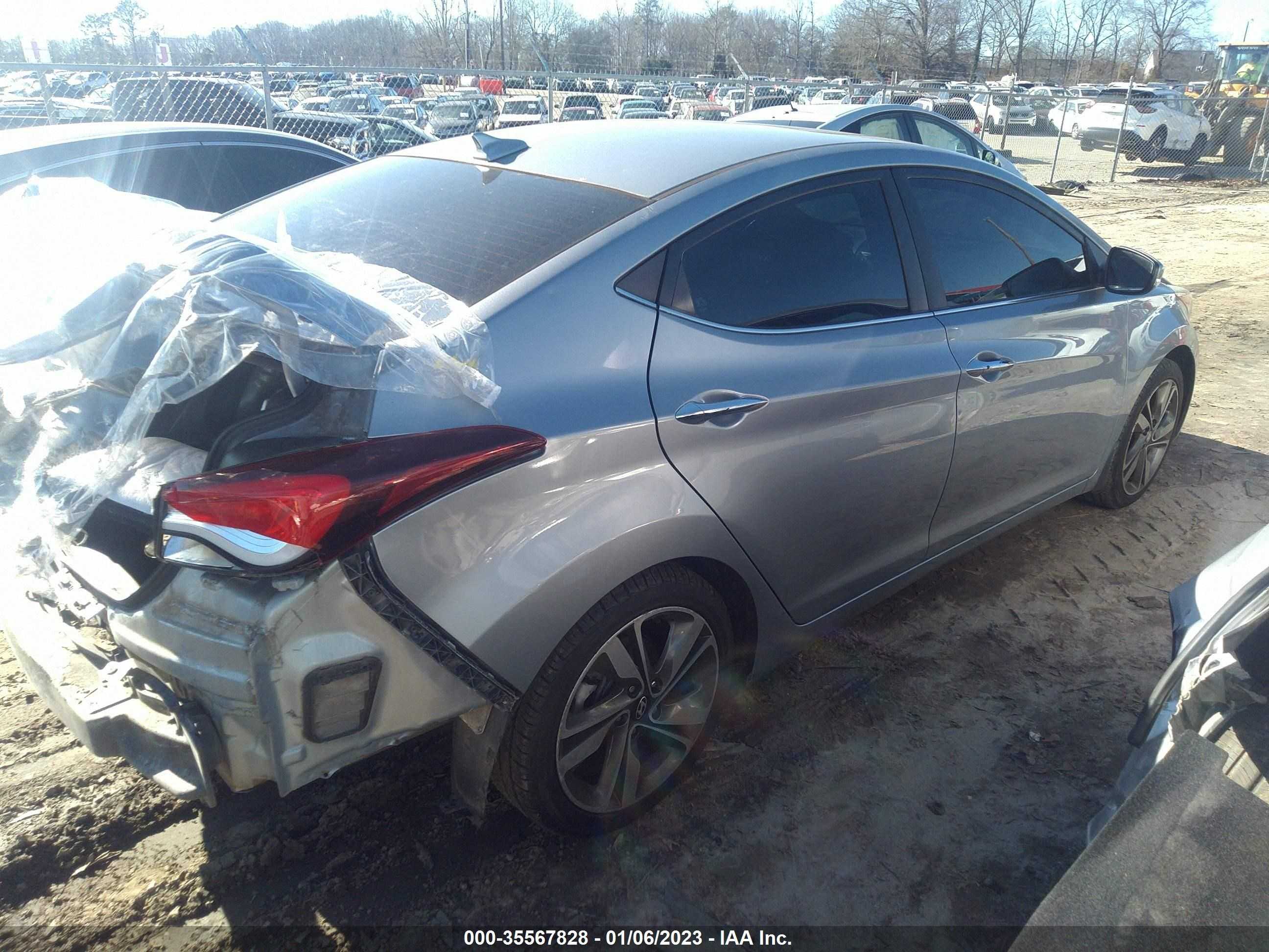 Photo 3 VIN: 5NPDH4AE6FH554568 - HYUNDAI ELANTRA 