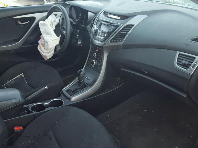 Photo 4 VIN: 5NPDH4AE6FH554652 - HYUNDAI ELANTRA SE 