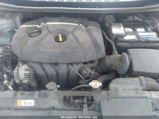 Photo 9 VIN: 5NPDH4AE6FH557759 - HYUNDAI ELANTRA 