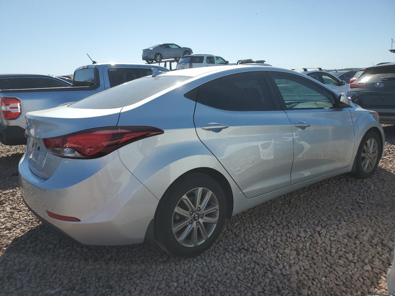 Photo 2 VIN: 5NPDH4AE6FH560578 - HYUNDAI ELANTRA 