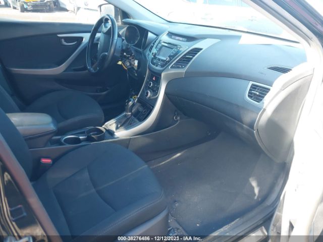 Photo 4 VIN: 5NPDH4AE6FH572360 - HYUNDAI ELANTRA 