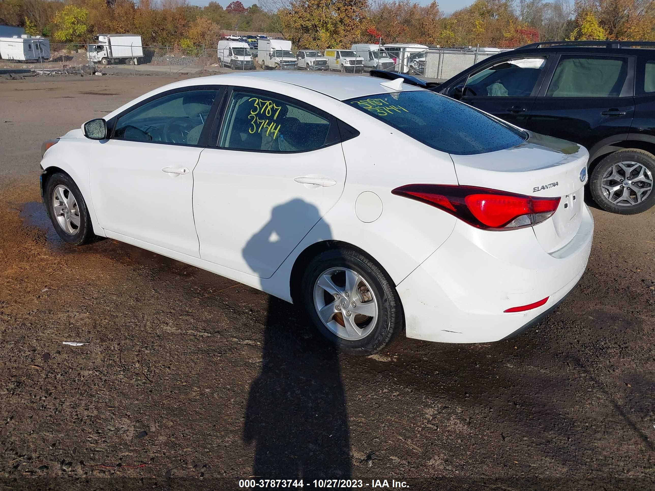 Photo 2 VIN: 5NPDH4AE6FH579535 - HYUNDAI ELANTRA 