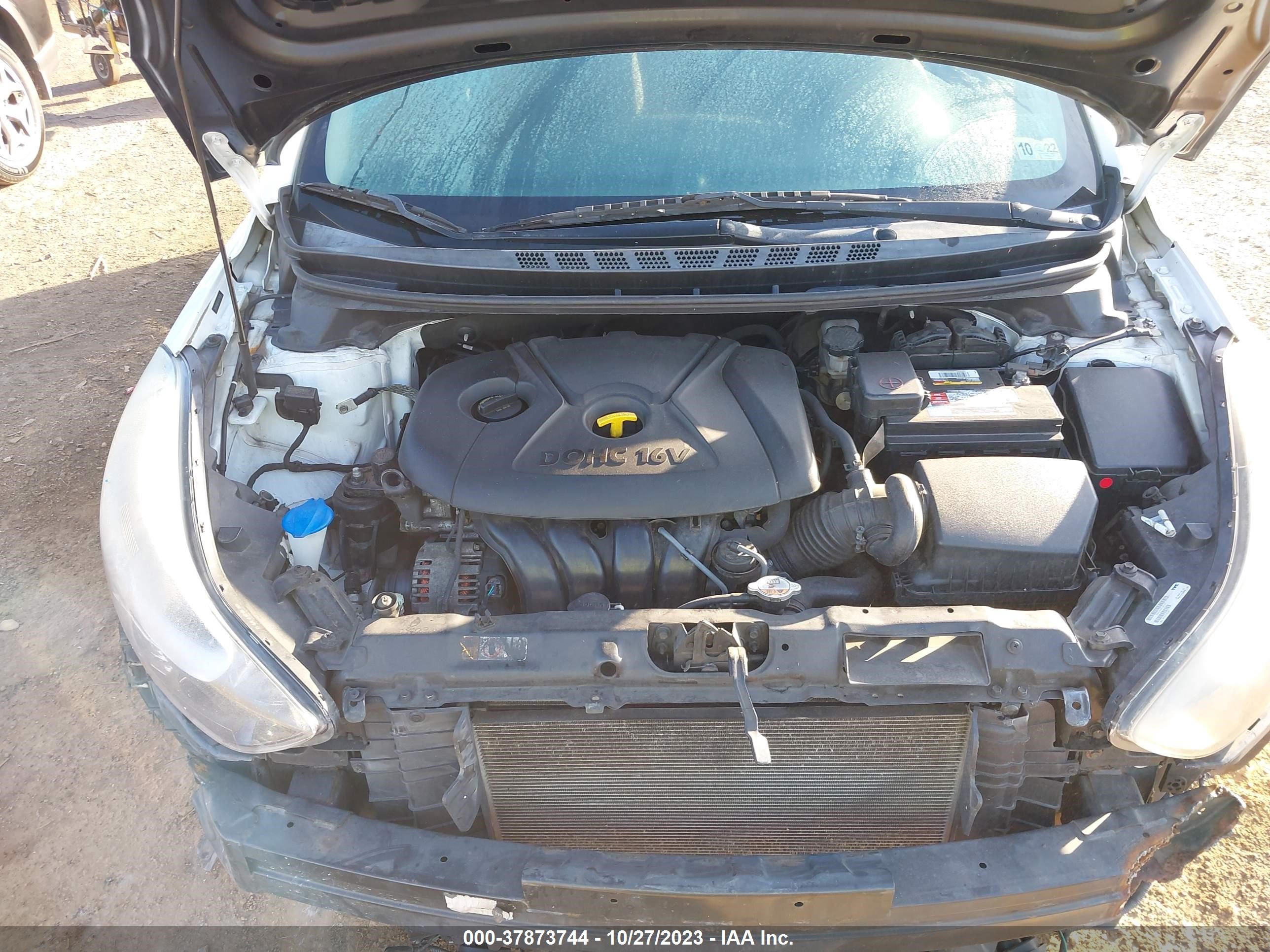 Photo 9 VIN: 5NPDH4AE6FH579535 - HYUNDAI ELANTRA 