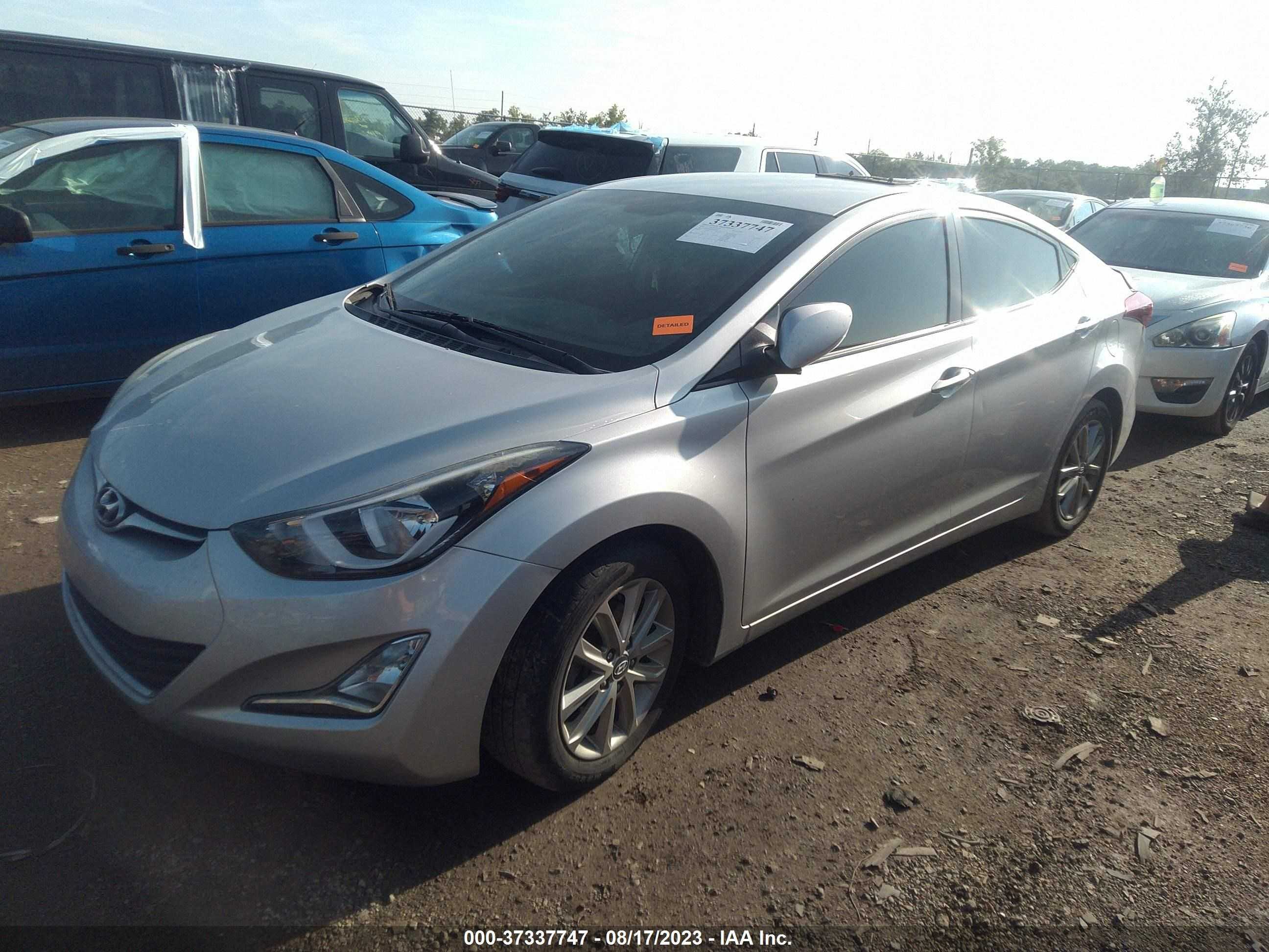 Photo 1 VIN: 5NPDH4AE6FH582855 - HYUNDAI ELANTRA 